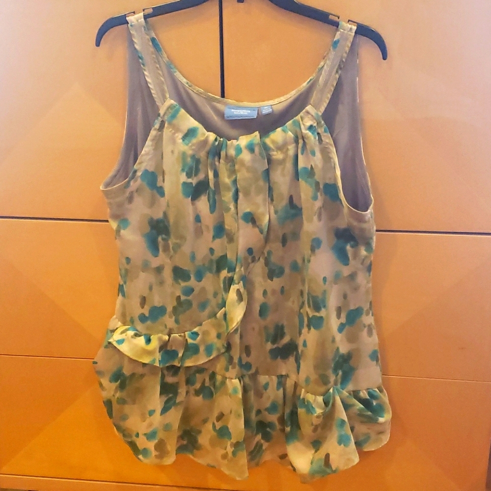 Simply Vera Sleveless Blouse